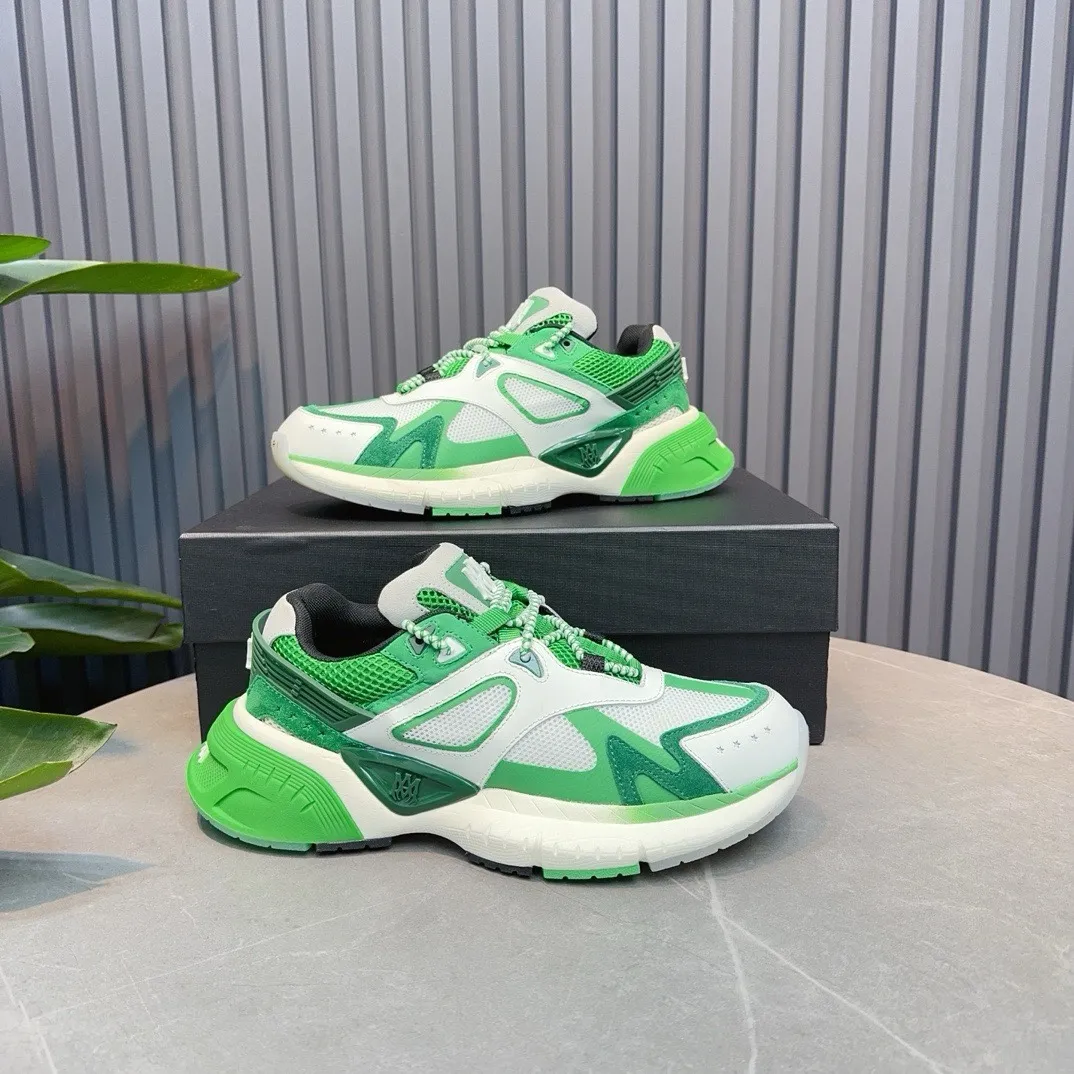 [AMIRI Amir] P: 760💰Size for couples: Female 35-40; Male 39-44; (Customized at 45.46) AMIRI Amir New Autumn and Winter Products New Autumn Latest Catwalk Couple Color Block Bread Casual Sports Shoes Series〰 Full of detailed casual fashion style New generation of bone shoes popular classic upgrades Super comfortable and super popular! AUTRY is an exclusive version of AUTRY couple casual shoes from a high street brand in Los Angeles. Many celebrity Internet celebrities have the same style. Chinese new rapper Xiaobai Gali, Wang Yibo, Yang Mi and other Internet celebrity bloggers are competing for their feet. The three-dimensional molded metal logo on the side of the AJ1 shoe is on par with Nike's popular Fog. The heroic value instantly has a bit of punk rock flavor, all showing fashion sense and street style... ▪ Upper: original custom-made cowhide + original custom-made breathable mesh ▪Inner lining: original customized breathable mesh ▪Outsole: original molded two-color TPU rubber combination outsole.